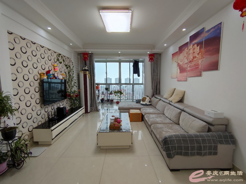 1592cd3c-5363-4495-a48c-49137beb3700_0.jpg