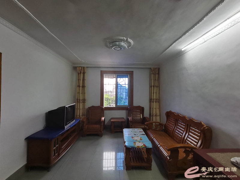 74030400-821c-45db-a414-f258e7ab07b8_0.jpg