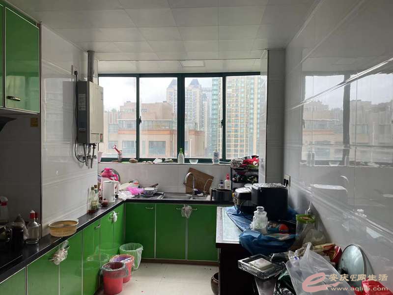 1c51e2db-73ec-4993-8539-708703723fab_0.jpg