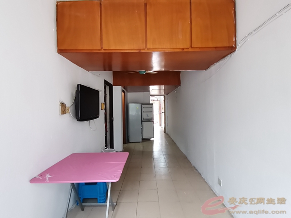 aa71c072-19a7-49dd-bbf2-965149b83981_0.jpg