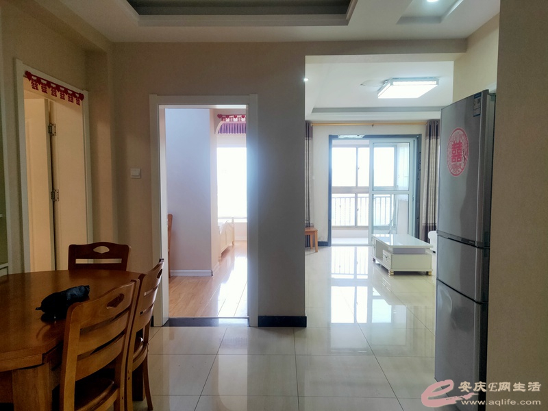 eeff14fe-895d-40eb-b4ae-071f092db491_0.jpg