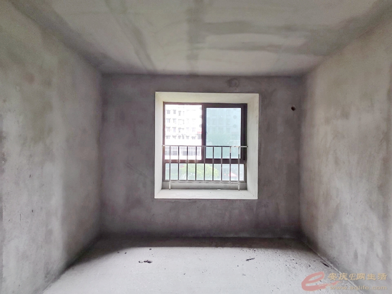 bf7ead9b-9580-456a-af37-6ce044e34b6a_0.jpg