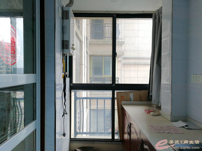 b4ca587a-3d95-4016-91dd-6ad9eeff9478_0.jpg