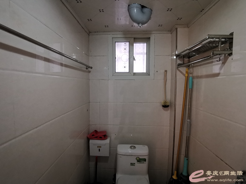 bc417ce9-e5d9-4599-a11f-32231c333104_0.jpg