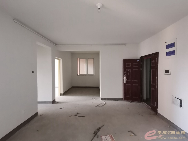 fde81215-f12a-4d51-87ee-b3b50b33aa2a_0.jpg