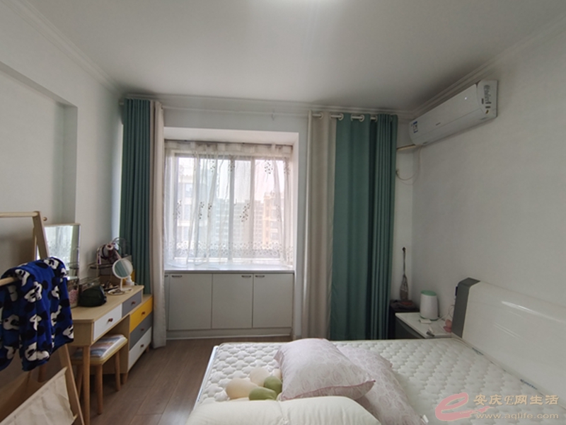 a886acae-f486-43db-a1fb-eaff20dd079c_0.jpg
