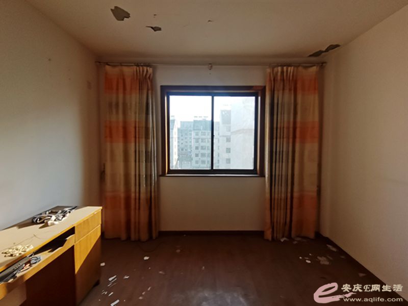 66ca2773-0cb4-4b73-8456-627cc2752900_0.jpg