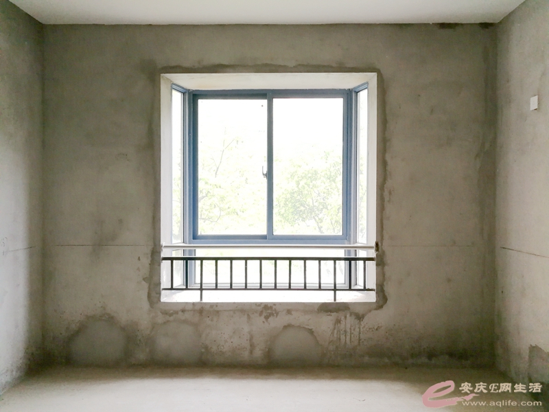 235f08f6-62a1-455d-a941-8a27ddfecbb9_0.jpg