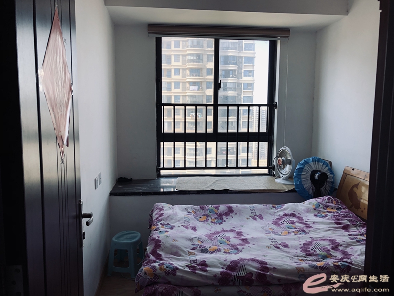 b71ce3ca-4eef-4bab-8ca2-59020f53c657_0.jpg