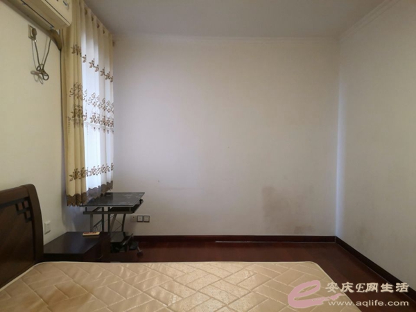 557bd404-f37e-4765-b66d-cf2e1bf5011e_0.jpg