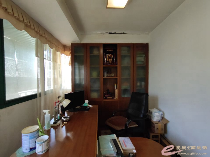 a8e5ff05-00d2-436d-954a-0c91ea2319db_0.jpg