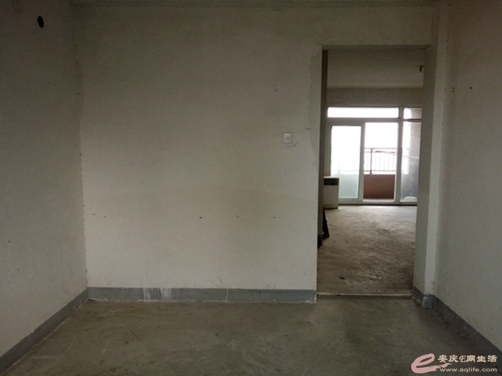 db226704-90c7-4ec2-9c55-635eab3014a1_0.jpg