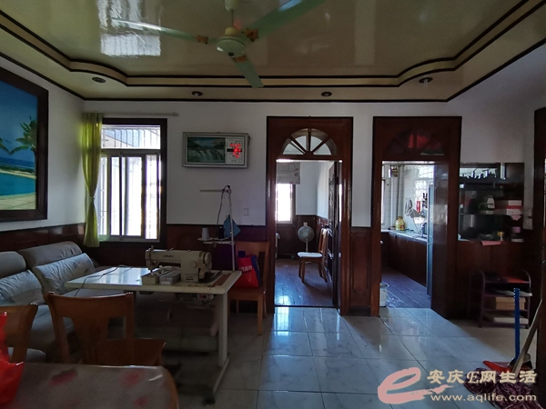 7bed8b9d-06b3-4b61-8066-376cb4b9ef58_0.jpg