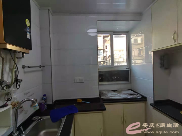 8a00ecb0-268e-43b8-b983-820703741859_0.jpg
