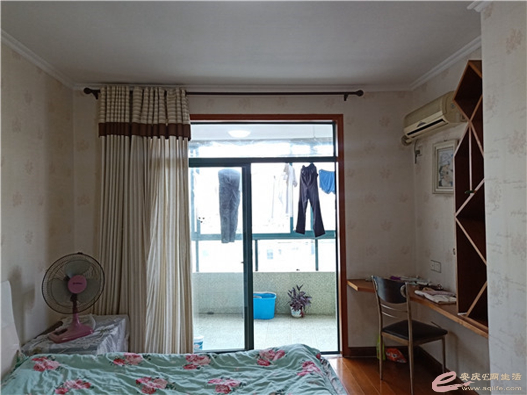 30cb5562-e3d6-4959-b588-c9a5a80d7ef2_0.jpg