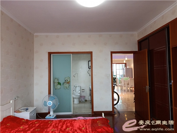 5a5b08bf-f768-44ea-83d6-8bb10dae30e5_0.jpg