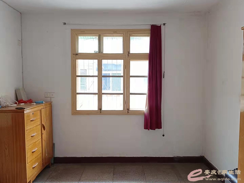 2c1f8a3a-dabb-431a-8a12-3a45c675dcbc_0.jpg