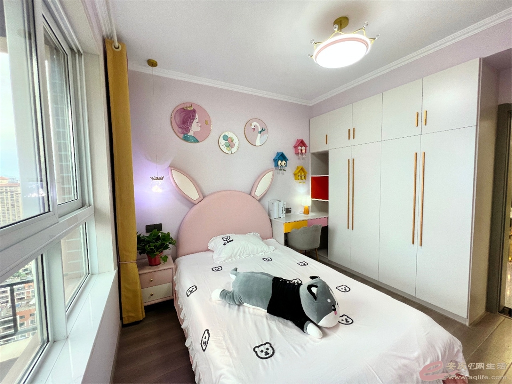 661cc9a1-14c7-496d-bb7f-29a7b3c7e1f5_0.jpg