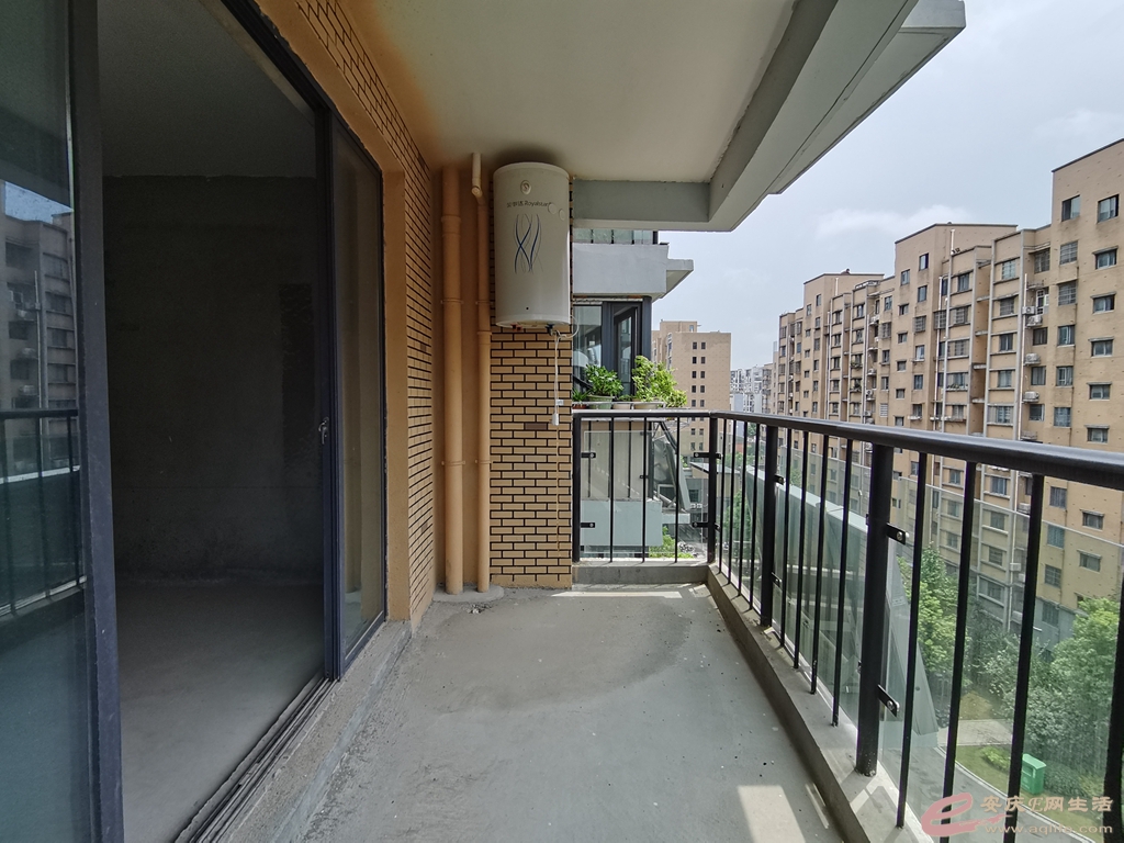 c2a8655a-53c7-46cc-82be-b1b463ed9837_0.jpg