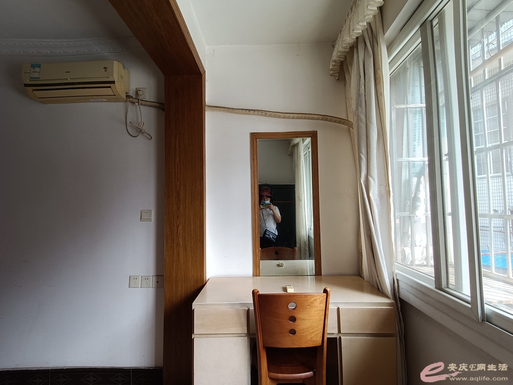 eb3fc08e-a47d-4815-8975-118a75601d1c_0.jpg