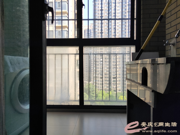 a77db519-547e-444f-b196-8ec5a7038f9d_0.jpg