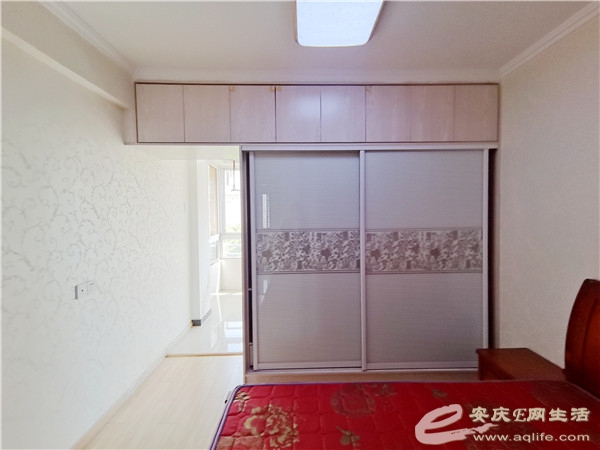 dc85ee86-fb9c-4cd7-8702-dcf054779b4e_0.jpg