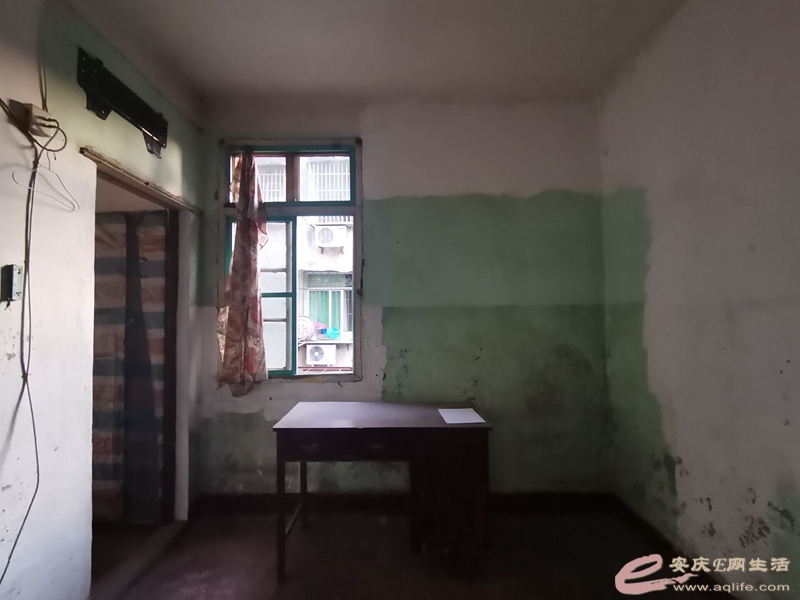 62c1ef16-b1b8-432c-8fc1-1e3b5970622f_0.jpg