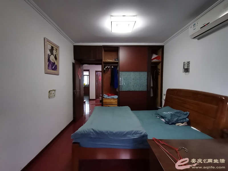 6e7013f6-3427-402b-bed1-60578404cb10_0.jpg