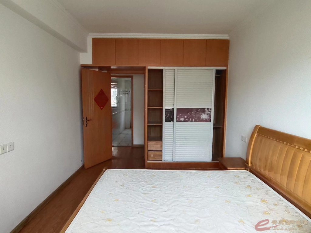 d2b9d65a-6253-4b9d-be99-8b390dc1f068_0.jpg