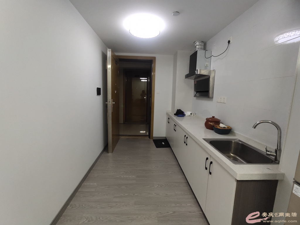 3d79ba9f-ab60-4548-acbf-7b13a3b171d6_0.jpg