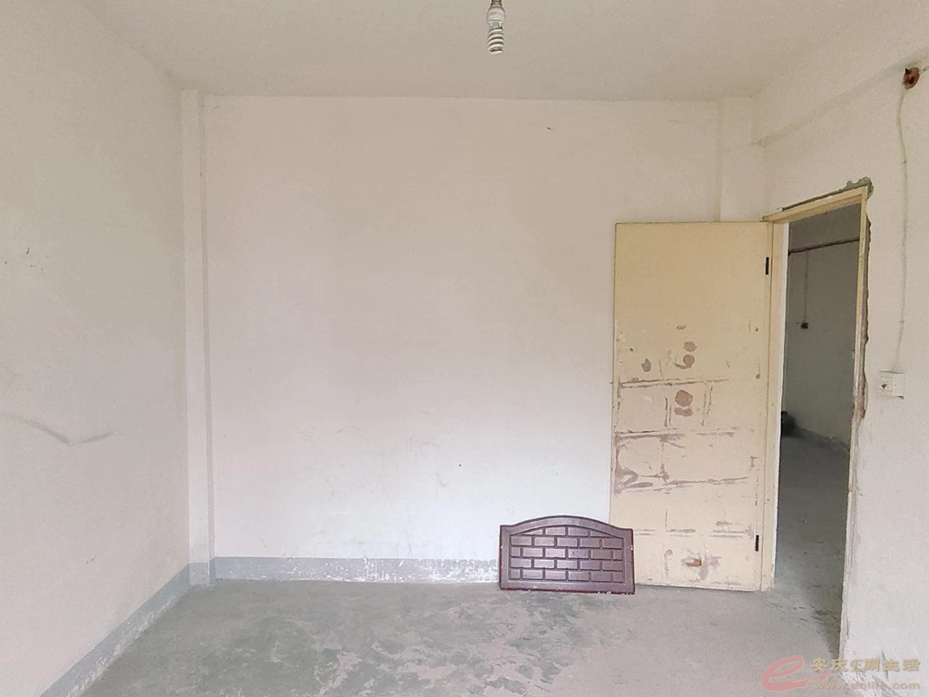 e46db0ca-15c0-4950-8da9-6a9e63b0ab74_0.jpg