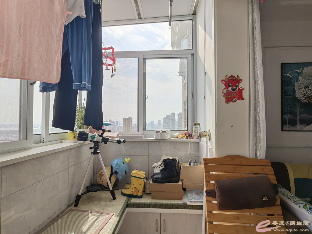 4c16cd60-1e53-42ed-a942-3817a6eac1ce_0.jpg