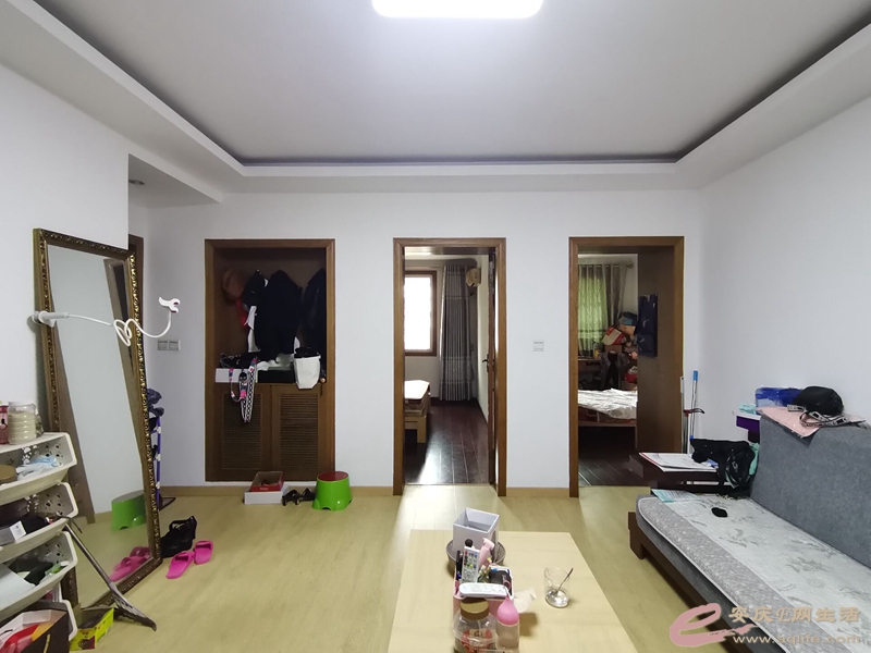 14c45526-4325-4fae-8932-6db8ad852997_0.jpg