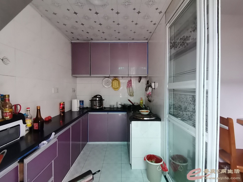 4936ec36-4df8-4315-b2a6-dcd65e79dc5a_0.jpg
