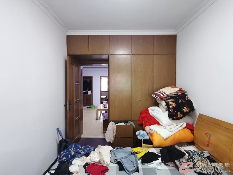 a98f3ef4-f63a-45e9-8145-5b29e894ae1b_0.jpg