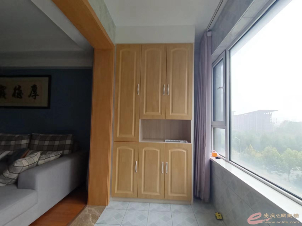 62cb4cad-7db0-41e2-80e2-1828ef09a420_0.jpg
