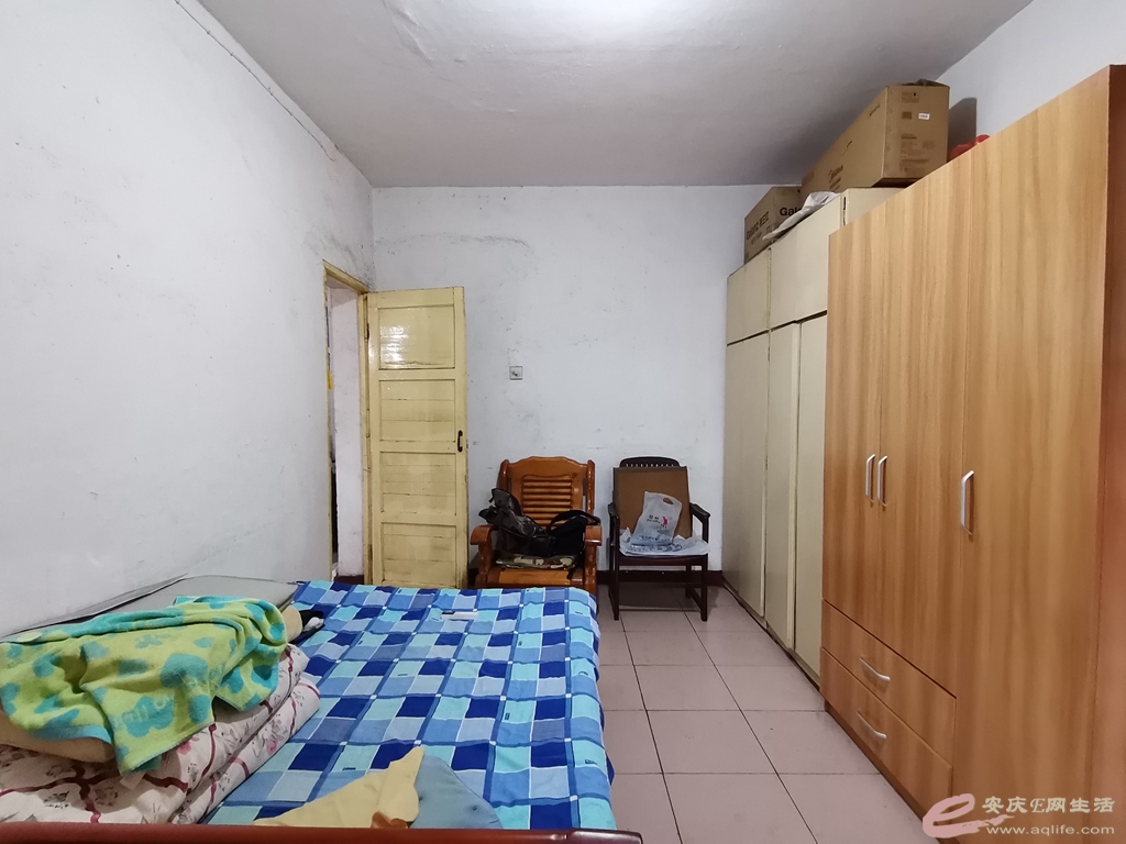 6867dd11-ad17-4d15-b404-f9a8fd23ecf6_0.jpg