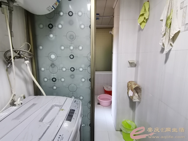 4b5d6d61-8d14-45a3-93bd-0120df953ec9_0.jpg