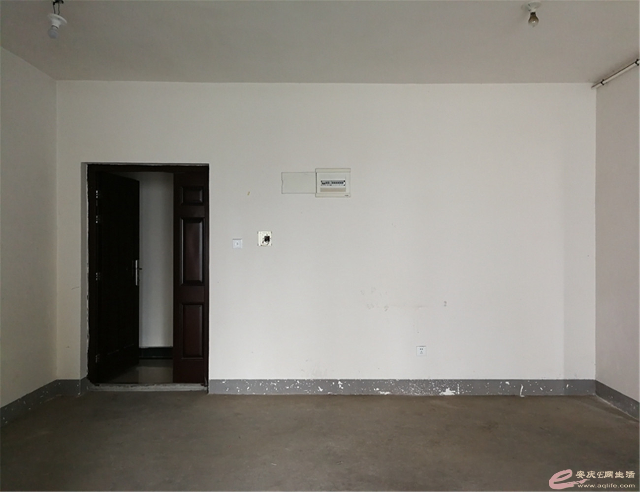cea5b1a8-a47c-40c9-bbb7-02d6520dc7f2_0.jpg