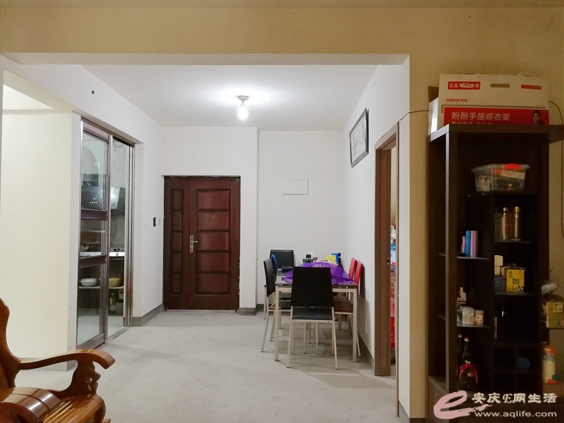 702dce7f-ac70-4162-a385-583706429bfa_0.jpg