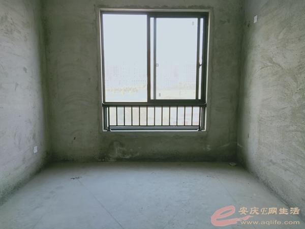 8dc818e8-f9a3-432b-89f3-ca807946bcb7_0.jpg