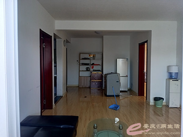 ff7edca7-4d77-422c-a574-b84c76505b62_0.jpg