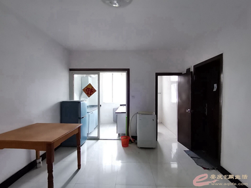 4ea38cc7-8c19-49e5-9566-7009778bdd37_0.jpg