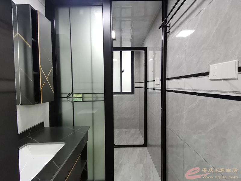 1ac3bd8d-13f6-41cf-a0c1-42cc73e784b6_0.jpg