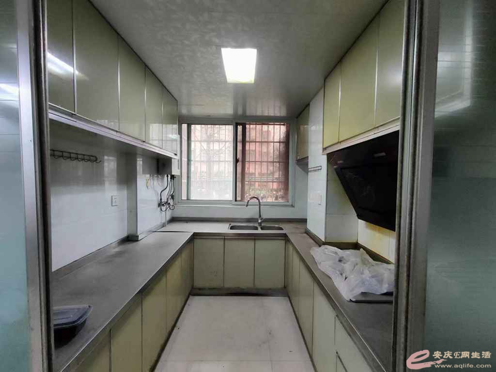 df601551-42c7-4ae1-916c-3bd9b34dff5d_0.jpg