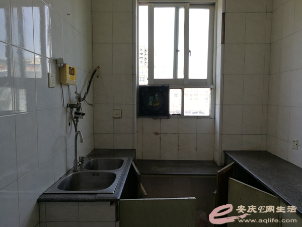 81ab0039-a7ef-4db0-b5ff-70522b51ca10_0.jpg