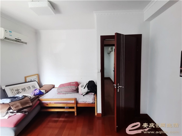 51c4fcd5-7584-4be4-88ac-c064f95269fa_0.jpg