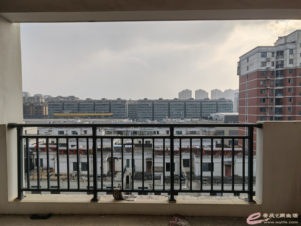 15a6af99-ec10-414b-a9b4-f1dd56c29a40_0.jpg