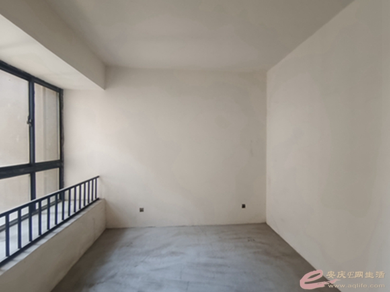 05fa556d-adc9-4afe-90bb-5a0b5a7c36ff_0.jpg