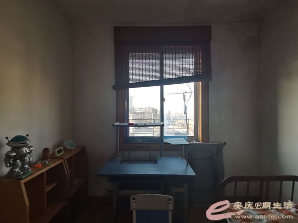 95a9db12-2476-49b1-a310-9f6d79cc24b2_0.jpg